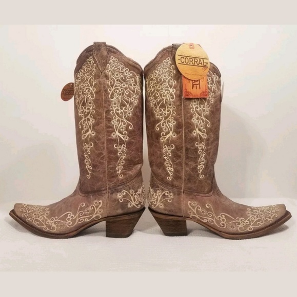 🆕️CORRAL HANDCRAFTED WESTERN BOOTS, SIZES 6 & 11 - Picture 7 of 8